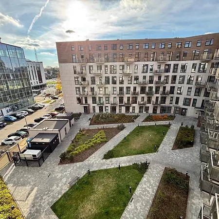 Easy Rent- Business 194, 24h Check-in, Free Parking شقة لوبلين