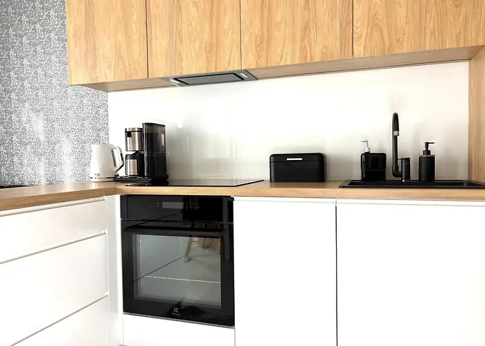 Easy Rent- Business 194, 24h Check-in, Free Parking *